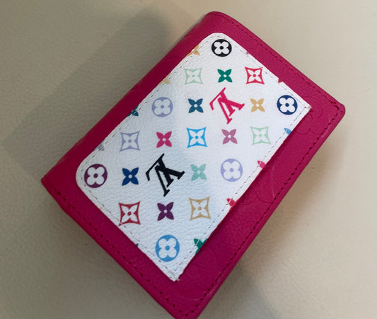 Luis Vuitton x Takashi Murakami wallet