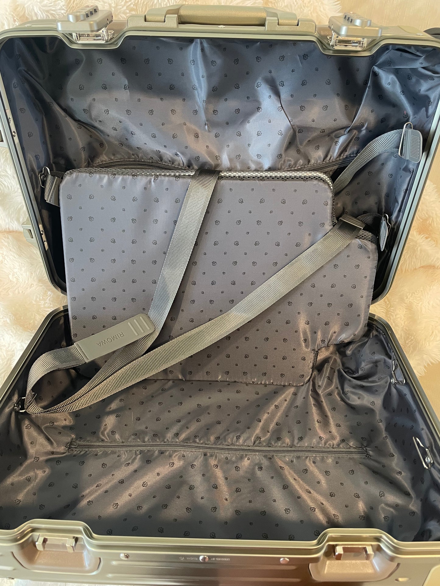 Rimowa Travel Bag - Carry On